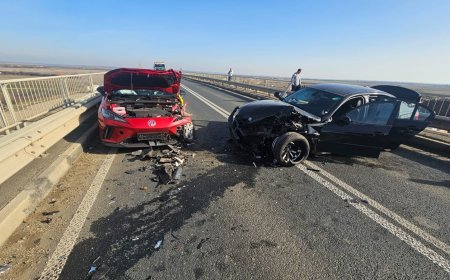 ACCIDENT ȘOCANT PE DN6: AMBULANȚĂ  CU PACIENȚI LOVITĂ