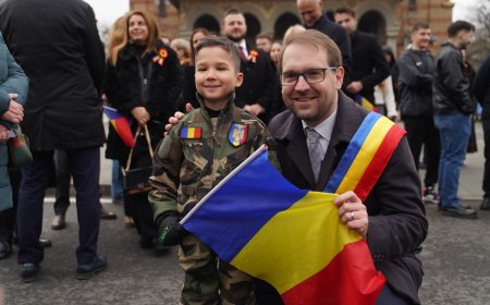 DOMINIC FRITZ, BAIE DE MULȚIME DE ZIUA ROMÂNIEI