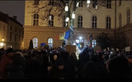 VIDEO | Timișoara în stradă: sute de oameni protestează împotriva corupției în Justiție