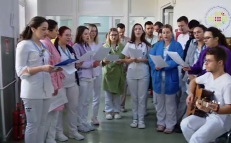 VIDEO | Colinde pentru pacienți la Spitalul Victor Babeș