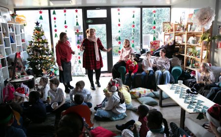 Încă o petrecere magică de Crăciun pentru migranții și refugiații din Timișoara