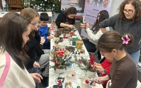MAGIA CRĂCIUNULUI, ADUSĂ MAI APROAPE DE COMUNITATE, ÎN PIAȚA VICTORIEI