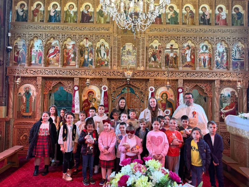 COLINDUL COPIILOR DE LA ȘCOALA DIN GHIRODA A ÎNSUFLEȚIT COMUNITATEA DE SFÂNTUL NICOLAE
