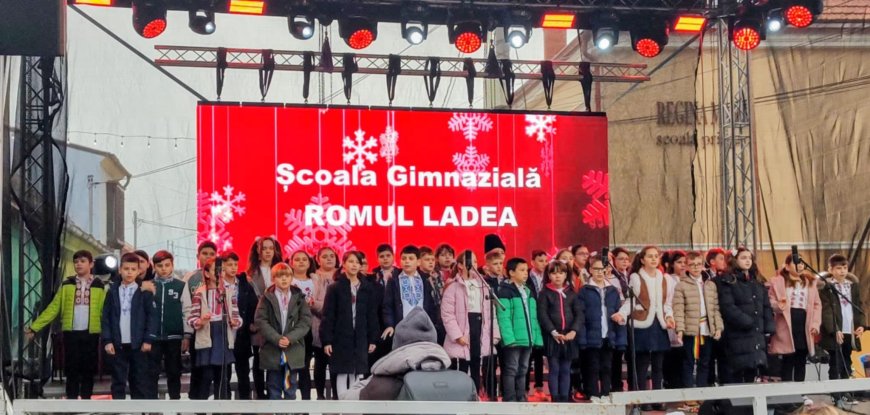 Premii și aplauze pentru elevii de la „Romul Ladea”
