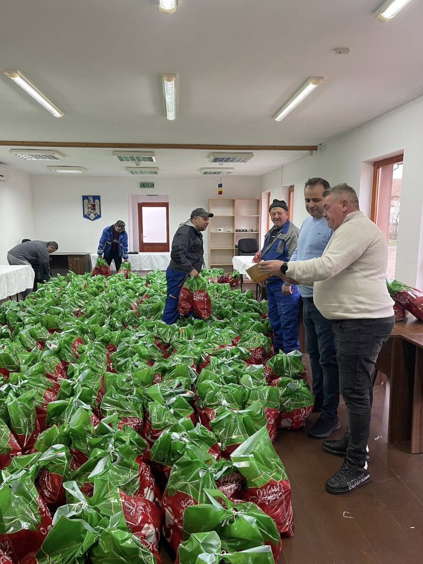 AJUTOARELE LUI MOȘ CRĂCIUN AU AJUNS LA SATCHINEZ