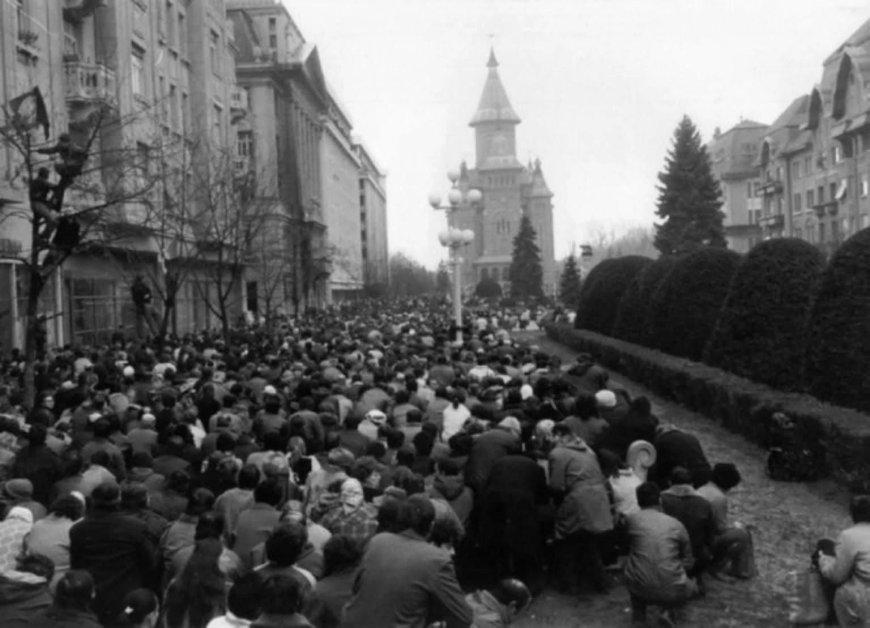 16 decembrie 1989 – Flacăra libertății aprinsă la Timișoara