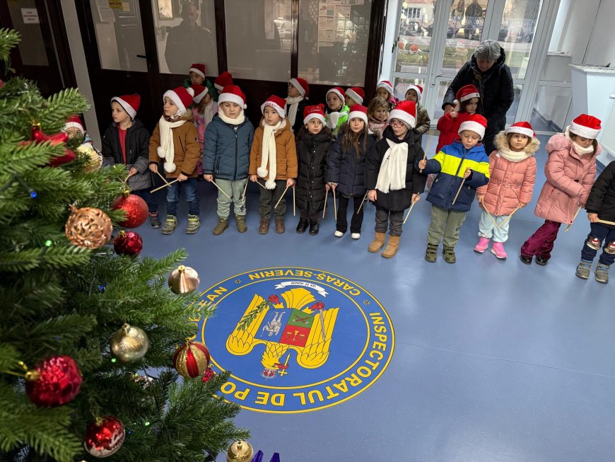 POLIȚIȘTII CĂRĂȘENI AU FOST COLINDAȚI