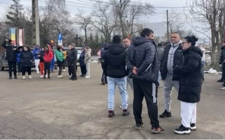 REVOLTĂ ÎN SÂNMIHAIU ROMÂN: Localnicii vor să-l alunge pe ucigașul lui Mario!
