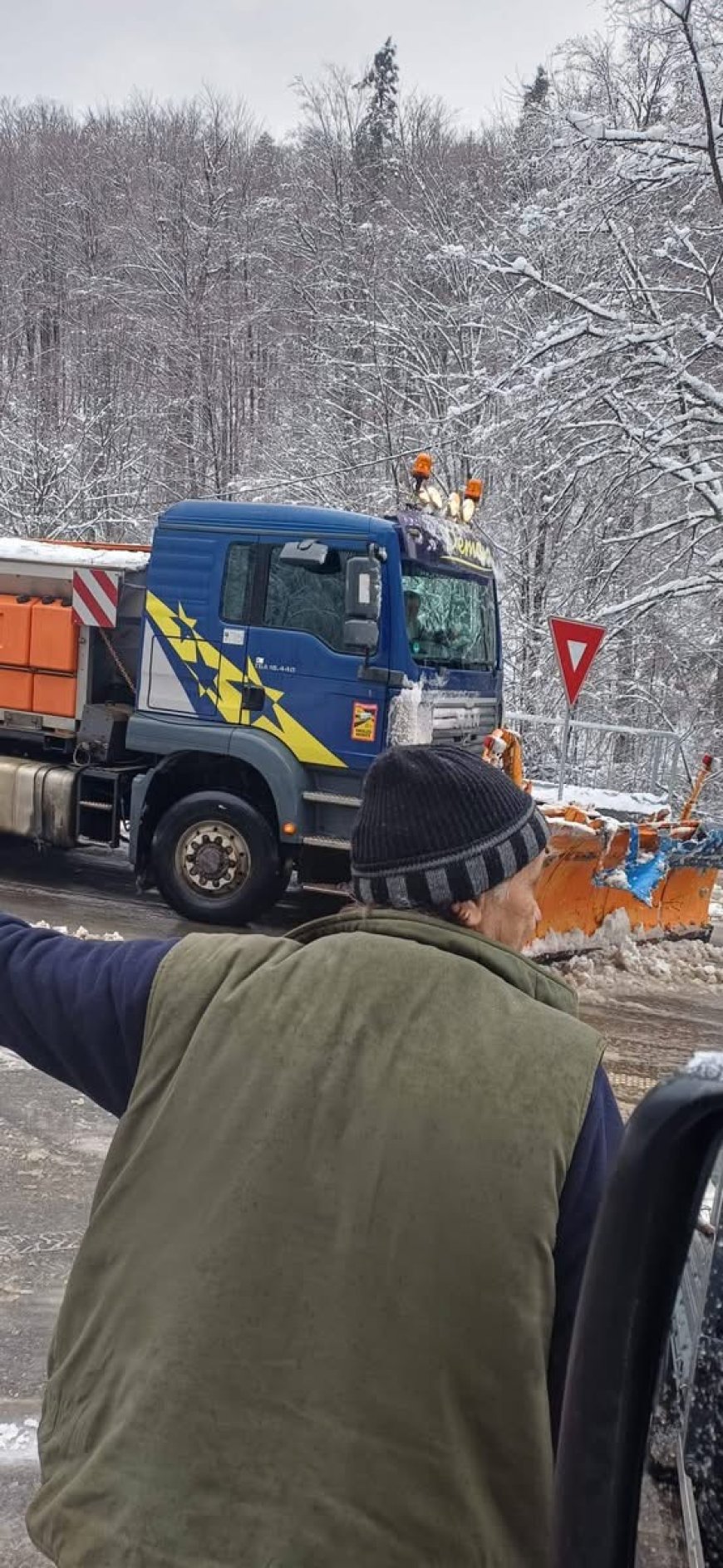 SOLIDARITATE ÎN FAȚA VREMII EXTREME