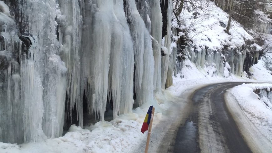PEISAJE DE POVESTE PE DRUMURILE DIN VÂLCEA ȘI HUNEDOARA