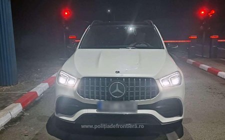 Autoturism de lux căutat în Cehia, depistat la frontiera de vest