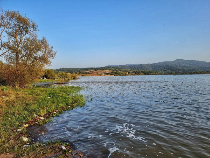 BĂRBAT PIERDUT ÎN APELE LACULUI SURDUC