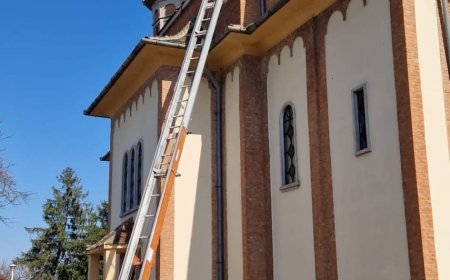 Au început lucrările la acoperișul Bisericii Ortodoxe din Lovrin