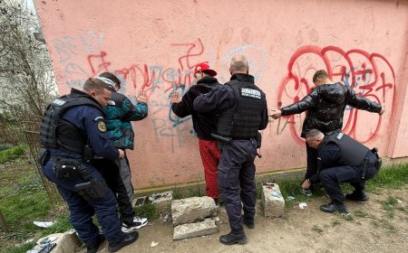 Trei tineri găsiți cu țigări suspecte în Reșița