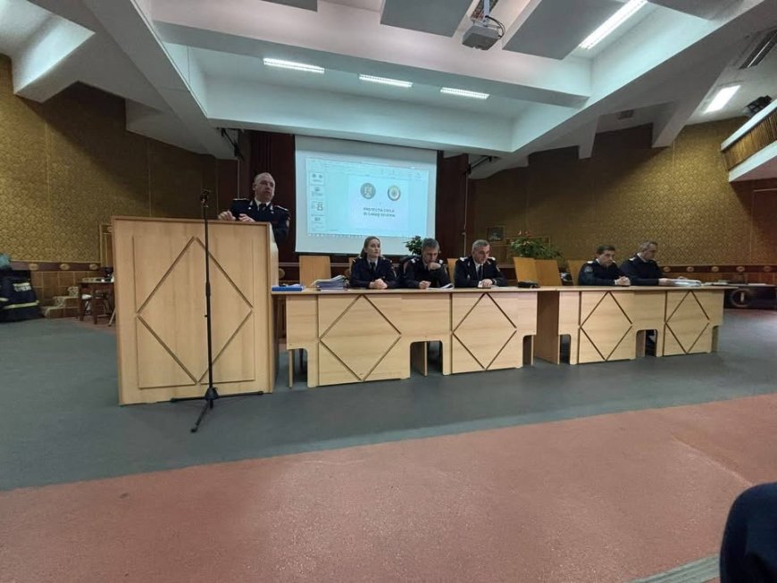 93 de ani de protecție civilă, marcați printr-un simpozion la Reșița