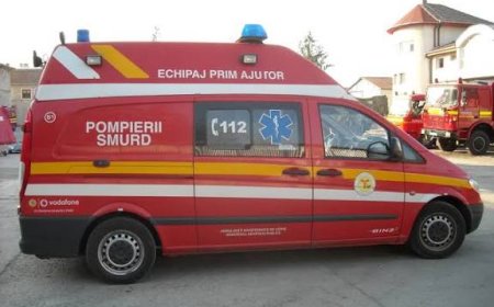 Accident între un autoturism și un tramvai în Timișoara. Două persoane au avut nevoie de îngrijiri medicale