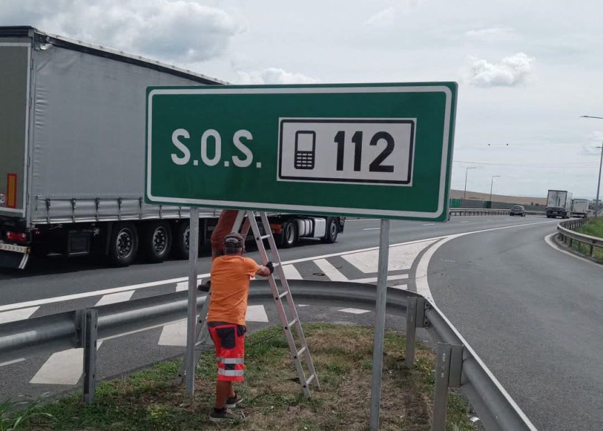 Noi panouri montate pe A1