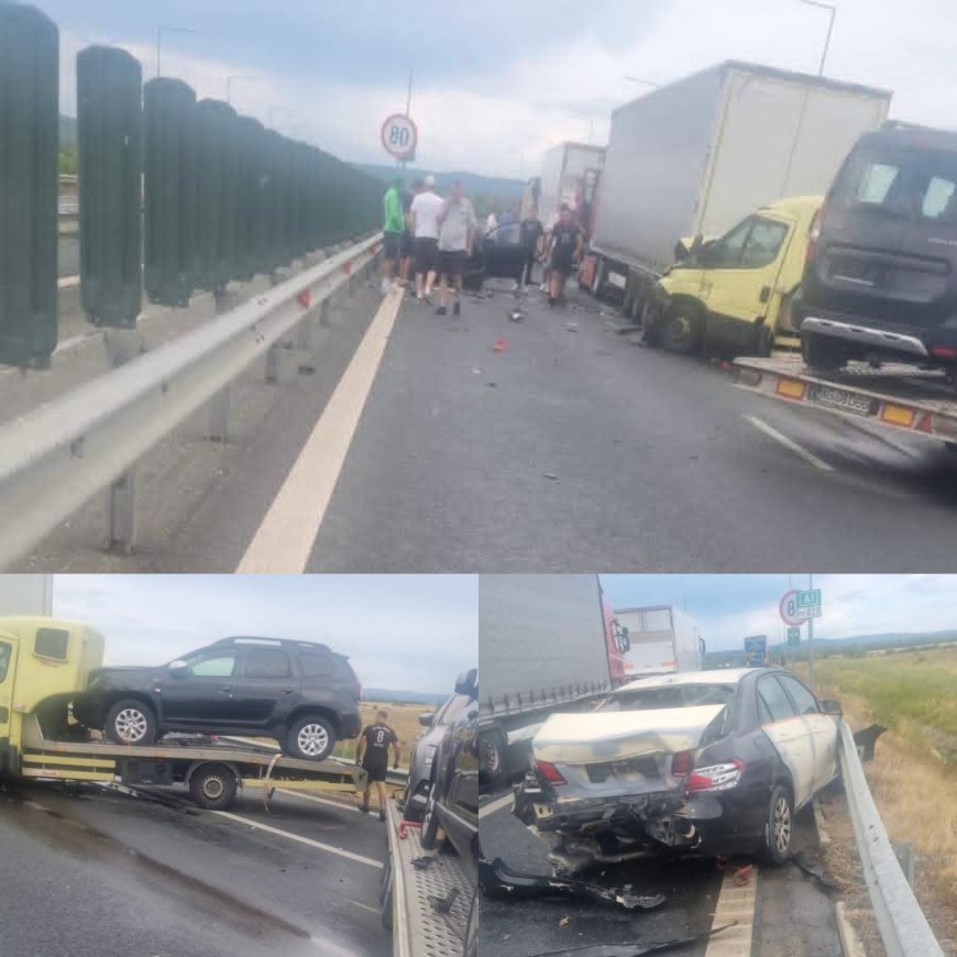 Carambol pe autostradă! O femeie a ajuns în spital
