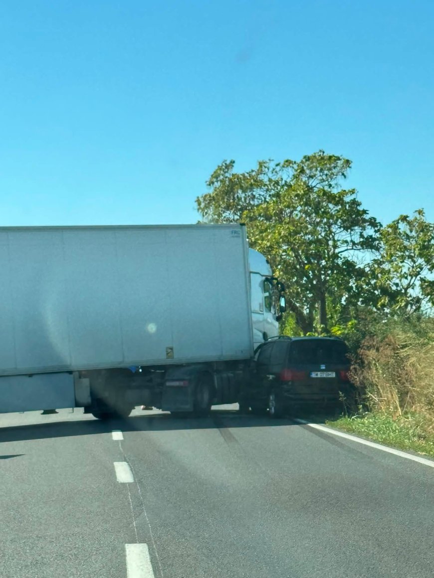A provocat un accident când ieșea din parcarea unui supermarket