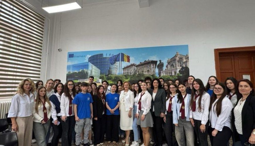 Maria Grapini, mesaj de Ziua Mondială a Educației